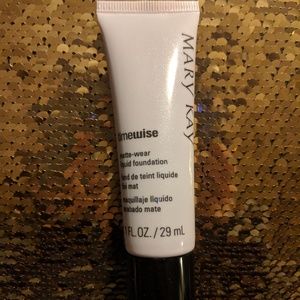 BRONZE 5 Mary Kay foundation.